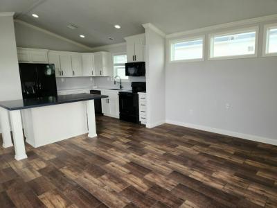 Photo 5 of 11 of home located at 15 Bonnet Street Willis, TX 77318