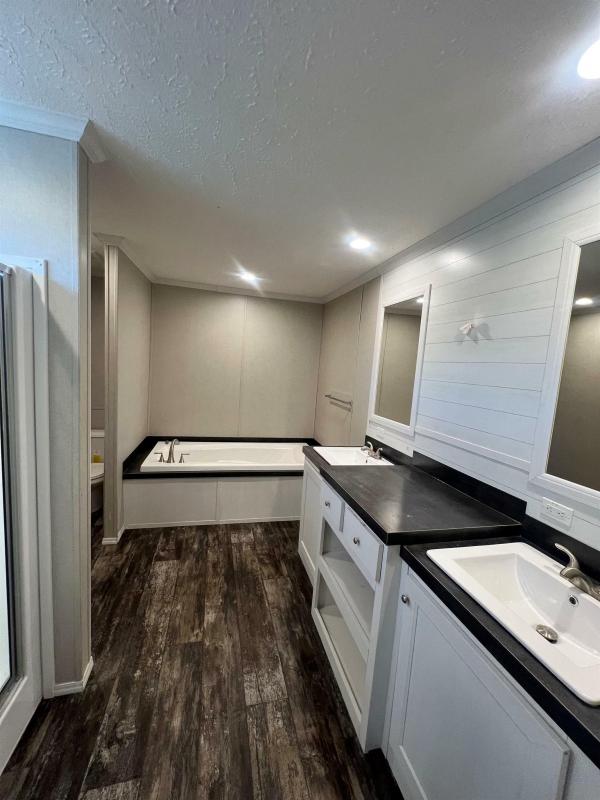 2025 Clayton Northshore  Home