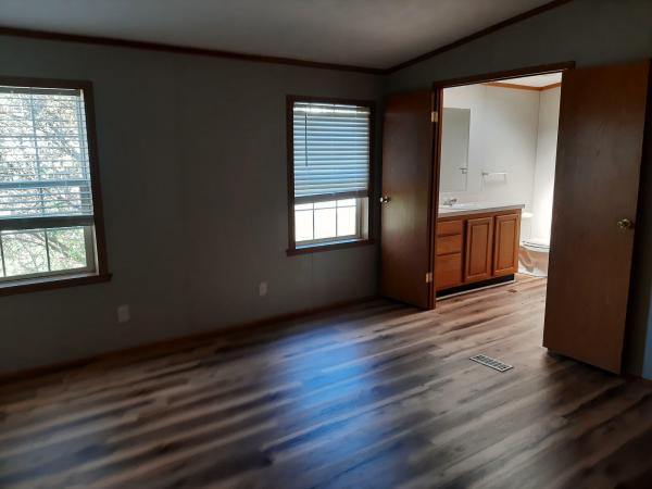 2002 SKYLINE B681-CT  Home