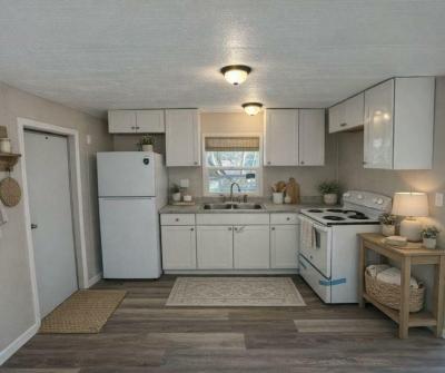Photo 2 of 24 of home located at 2 Tower Manor Cir E Auburndale, FL 33823