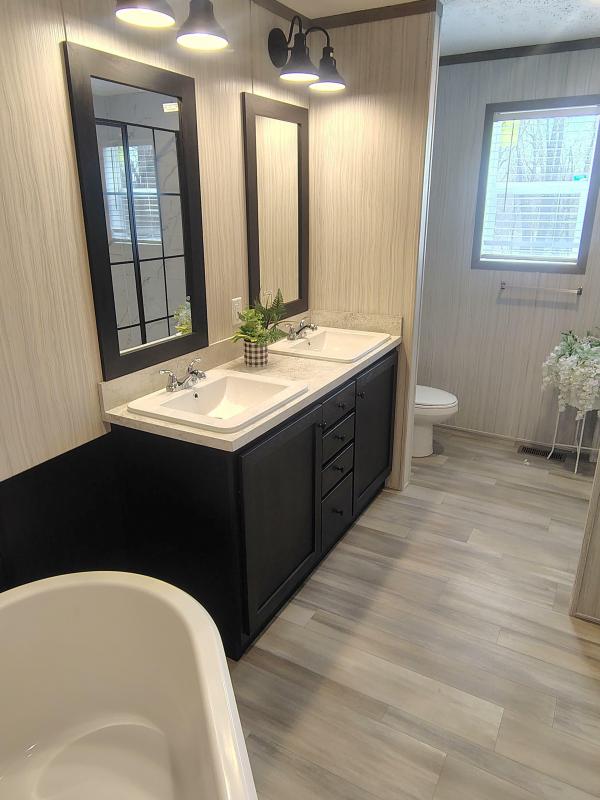 2025 CLAYTON 72 PULSE  Home