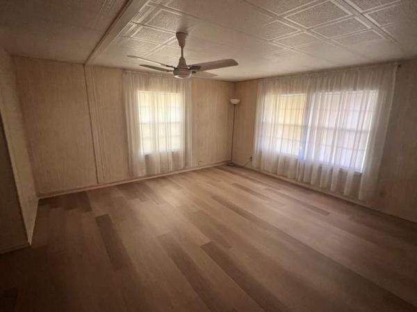 1976 Barrington Manufactured Home