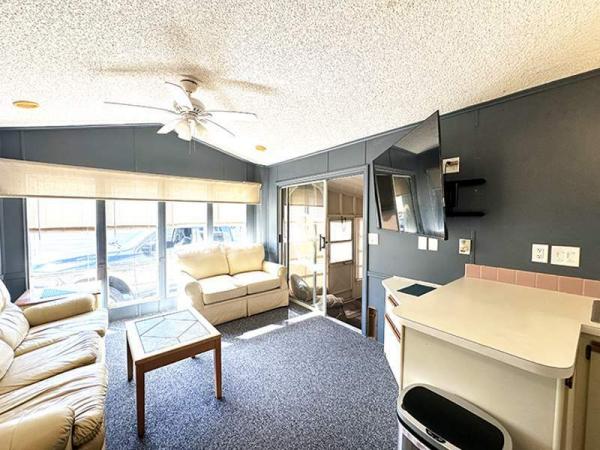 1990 Vanco Manufactured Home