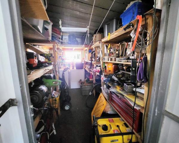 1980 TWIN Manufactured Home