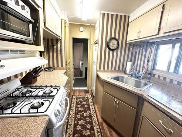 1986 kropf Manufactured Home