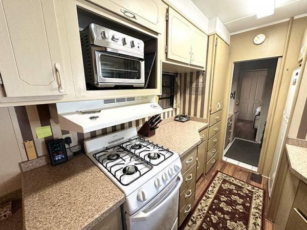 1986 kropf Manufactured Home