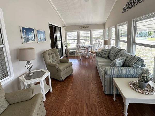 1986 Redm Manufactured Home
