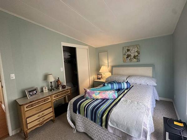 1986 Redm Manufactured Home