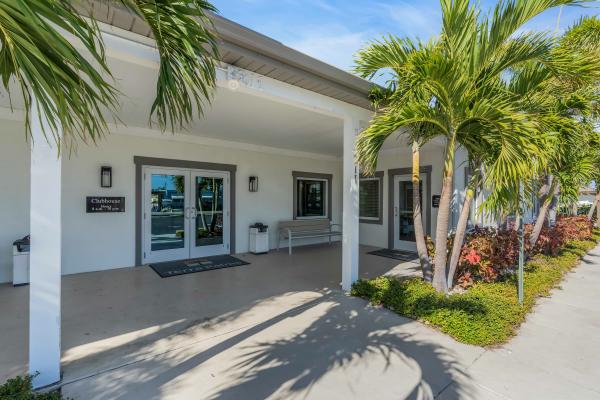 1977 TRAD Manufactured Home