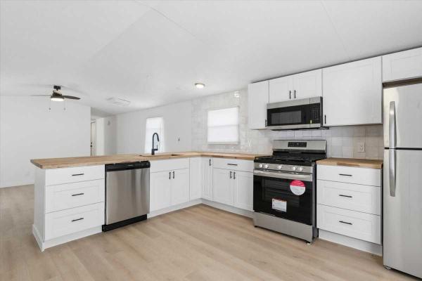 1996 Cre Manufactured Home