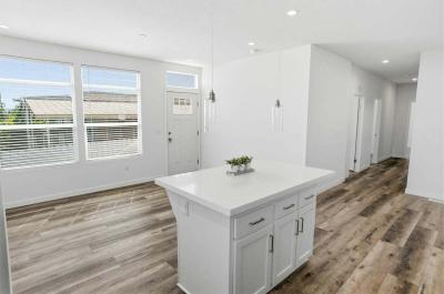 Photo 4 of 22 of home located at 20652 Lassen Street, Spc 5 Chatsworth, CA 91311