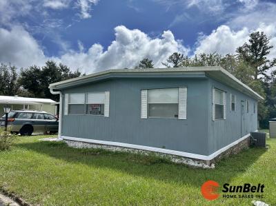 Photo 3 of 46 of home located at 2828 NE 49th Avenue Lot 99 Ocala, FL 34470