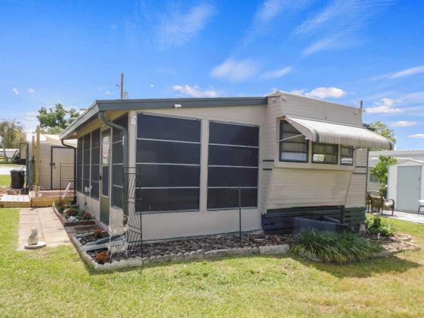 Photo 1 of 2 of home located at 38511 Wilds Road Lot 7 Dade City, FL 33525