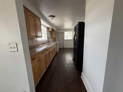 Photo 3 of 7 of home located at 4352 57th Ave N. St., Unit 21 Saint Petersburg, FL 33714