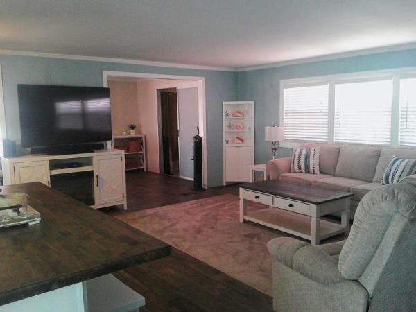 1977 TRAD Manufactured Home