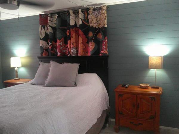 1977 TRAD Manufactured Home