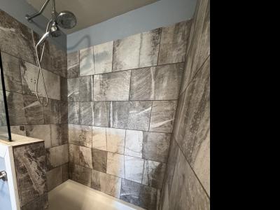 Photo 4 of 16 of home located at 4182 Rochester Ct Jackson, MI 49201