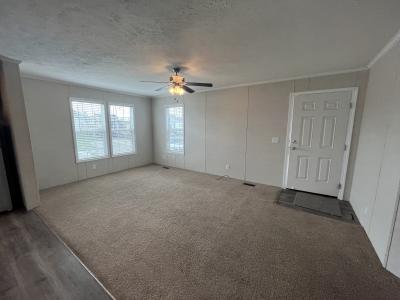 Photo 3 of 10 of home located at 4567 W Cornwall Cir Sterling Heights, MI 48310