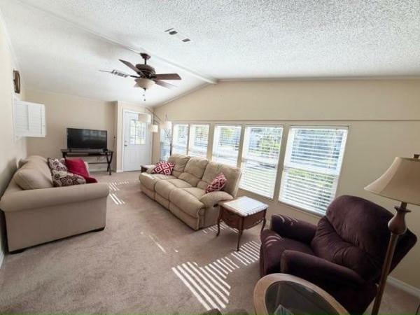 1989 PALM Manufactured Home