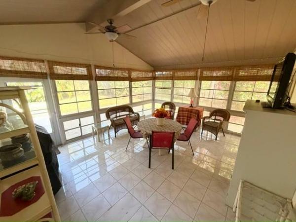1989 PALM Manufactured Home