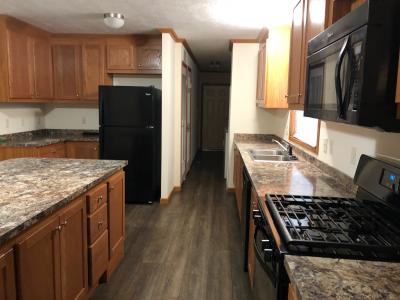 Mobile Home at 29086 Oakhill Drive Gibraltar, MI 48173