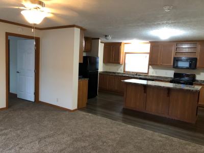 Photo 2 of 8 of home located at 29086 Oakhill Drive Gibraltar, MI 48173