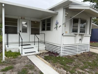 Photo 2 of 20 of home located at 1703 Magnolia Ave, Lot #B-10 South Daytona, FL 32119