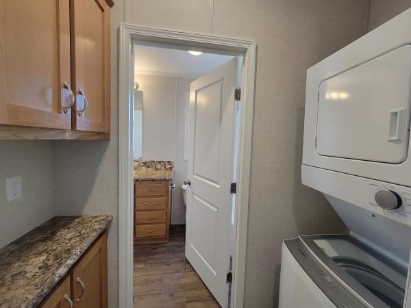 2020 Champion SCS642 Mobile Home