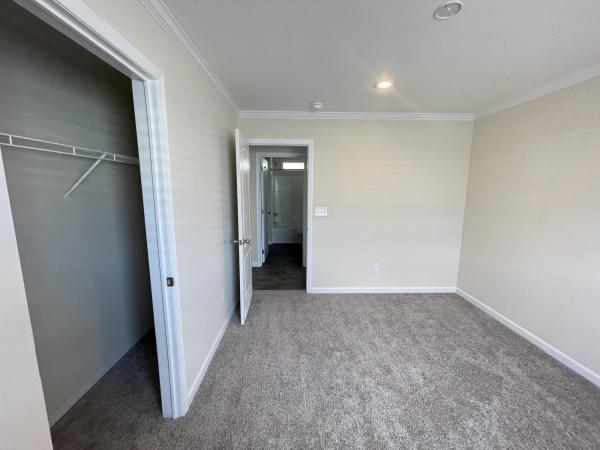 2023 Clayton 27SUN28562B Mobile Home