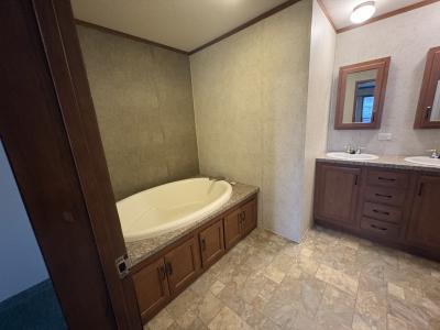 Photo 5 of 8 of home located at 37705 Emerson Dr Clinton Township, MI 48036