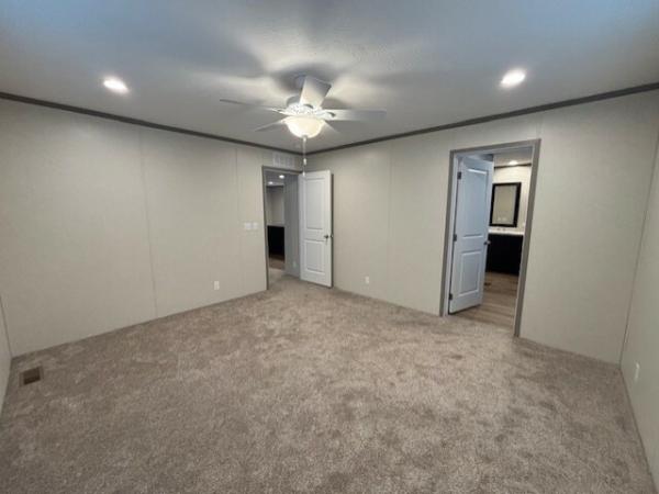 2025 Clayton 95PLH28523G Mobile Home