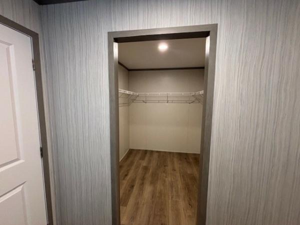 2025 Clayton 95PLH28523G Mobile Home