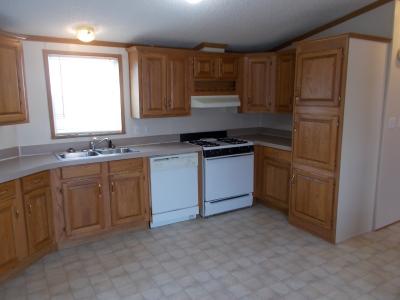 Photo 3 of 7 of home located at 5001 South Ave Lot 172 Toledo, OH 43615