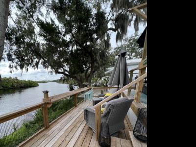 Photo 5 of 30 of home located at 5100 60th Street East, Site O-40 Bradenton, FL 34203