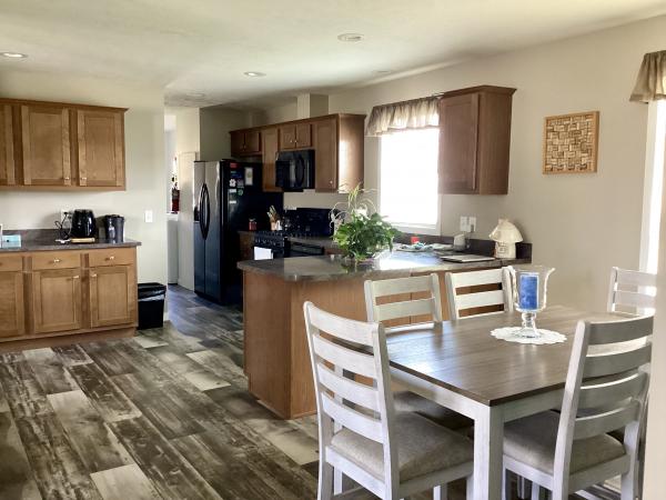 2019 Crest 81NET28523BH19 Mobile Home
