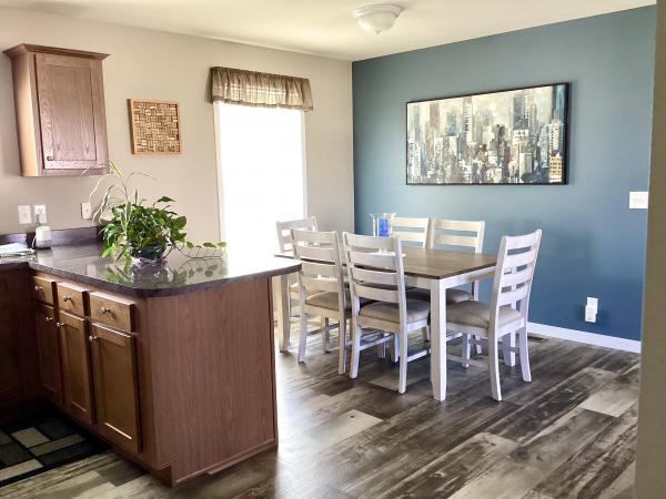 2019 Crest 81NET28523BH19 Mobile Home