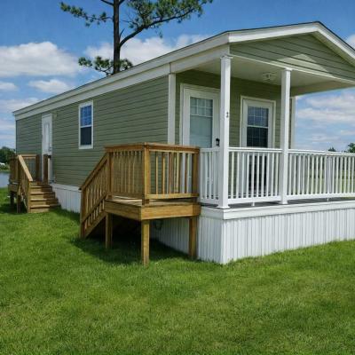 Mobile Home at 21 North Lakeside Lake Placid, FL 33852