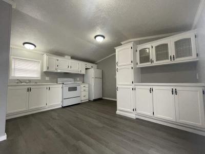 Mobile Home at 501 Gunntown Rd Lot 61 Bellefontaine, OH 43311