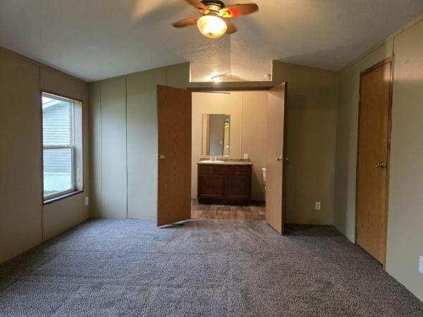 2002 Skyline C401 Manufactured Home