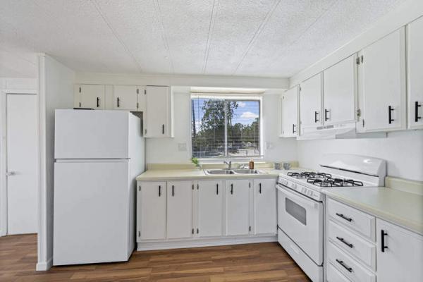 1980 ROYA Mobile Home For Sale