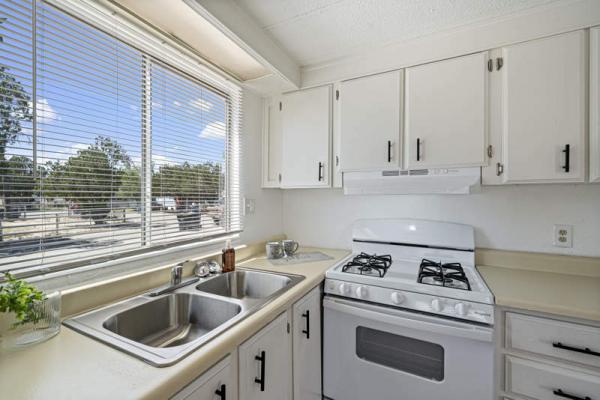 1980 ROYA Manufactured Home