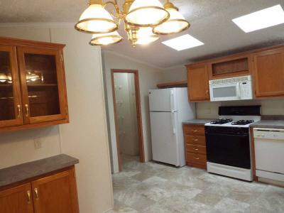 Photo 5 of 11 of home located at 26254 Carolina Ave Novi, MI 48374