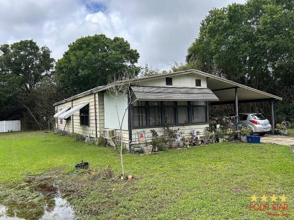 Photo 1 of 2 of home located at 7000 20th St Vero Beach, FL 32966