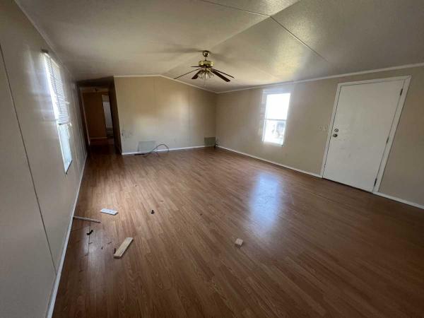 1999 Pioneer Pioneer Manufactured Home