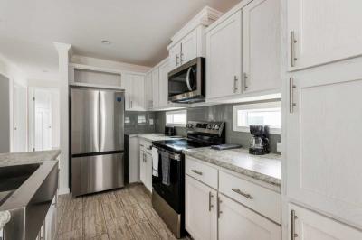 Photo 4 of 15 of home located at 172 Plantation Blvd Lake Worth, FL 33467