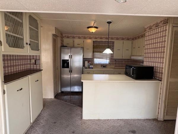 1972 Park Estate Mobile Home