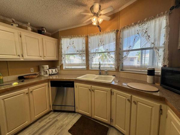 1991 Fleetwood Barrington Mobile Home