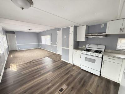 Photo 3 of 8 of home located at 1712 S Dixie Hwy #272 Crete, IL 60417