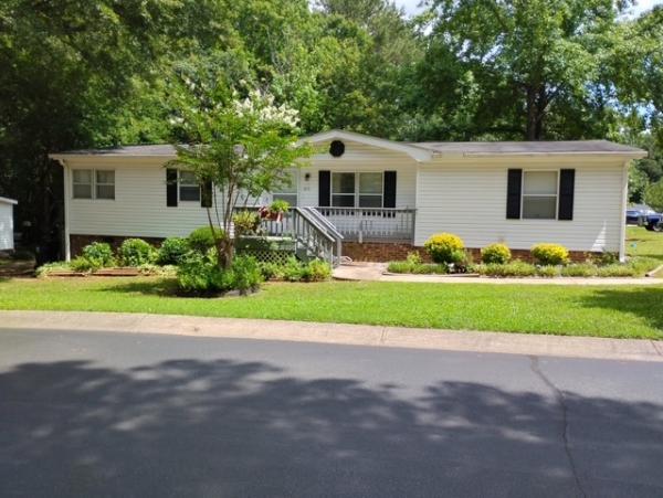 1990 Oakwood Maple Manufactured Home