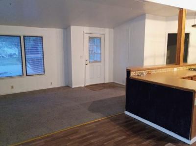 Photo 3 of 8 of home located at 202 W Peach Tree Ln Wellington, KS 67152